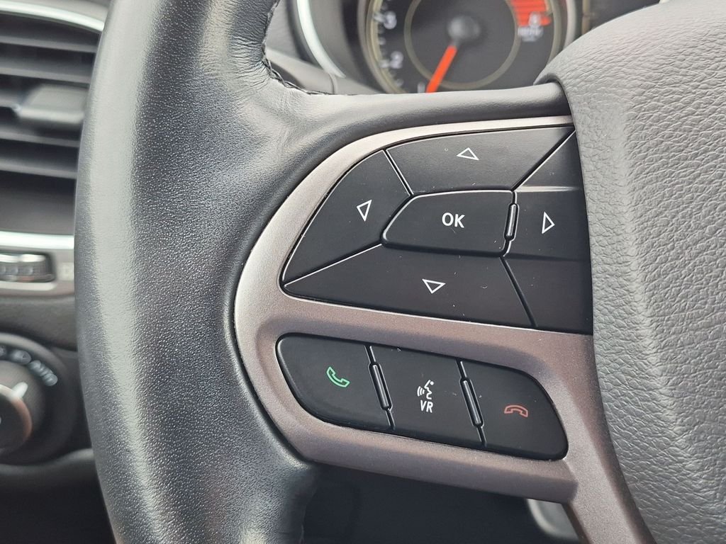 Used 2021 Red Jeep Latitude Lux image 15
