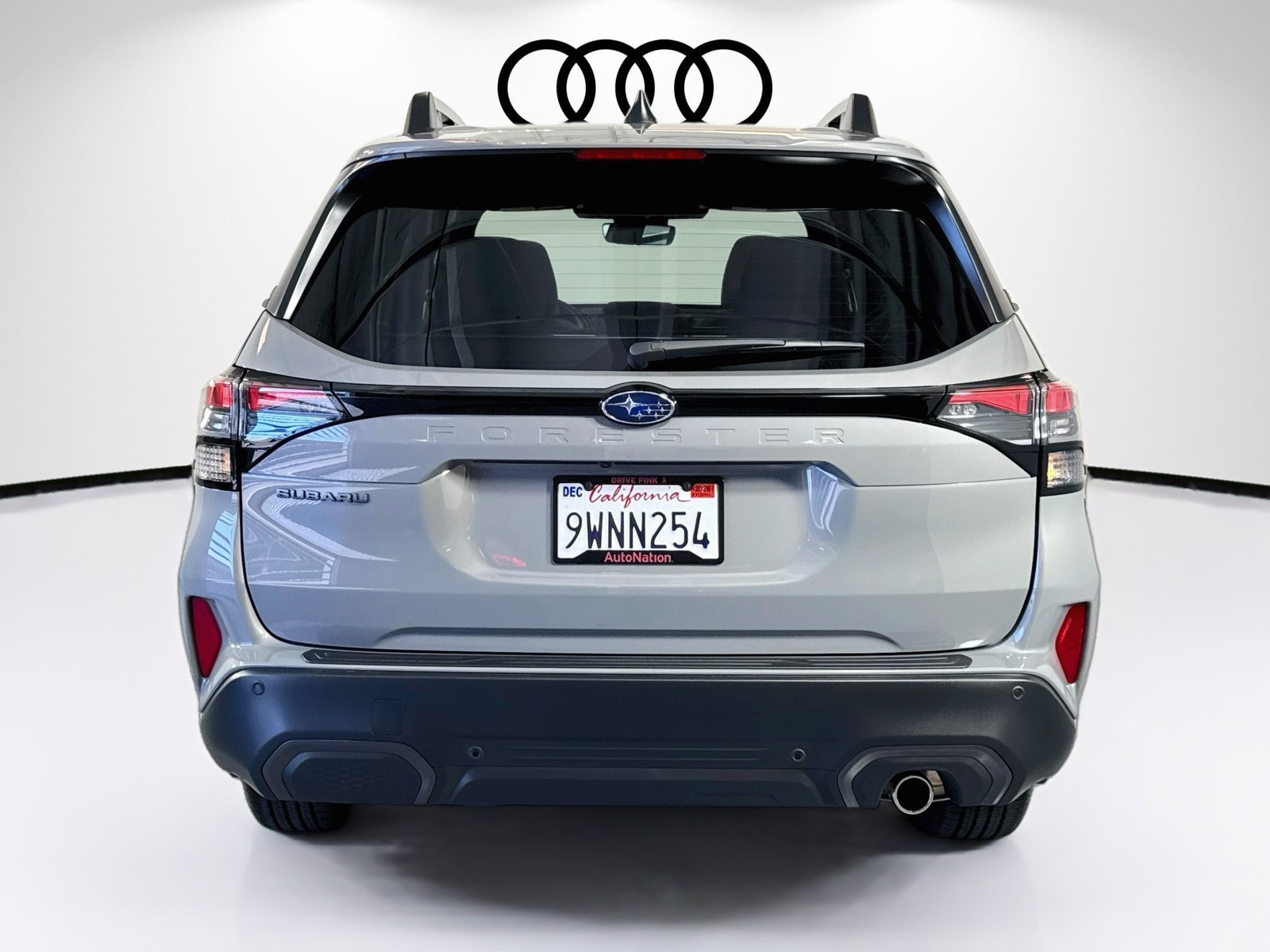 Used 2026 River Rock Pearl Subaru Limited image 6