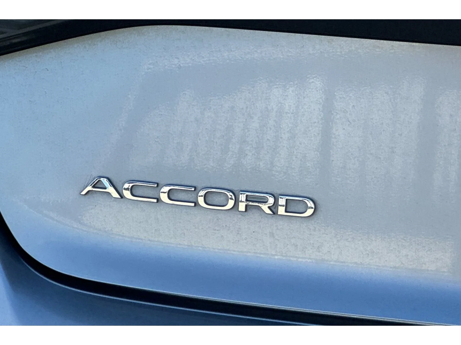 Used 2024 Solar Silver Metallic Honda LX image 14