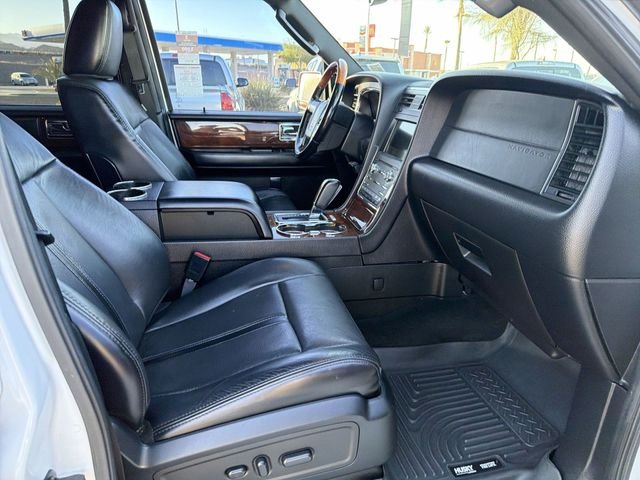 2016 Lincoln Navigator Select - Photo 28