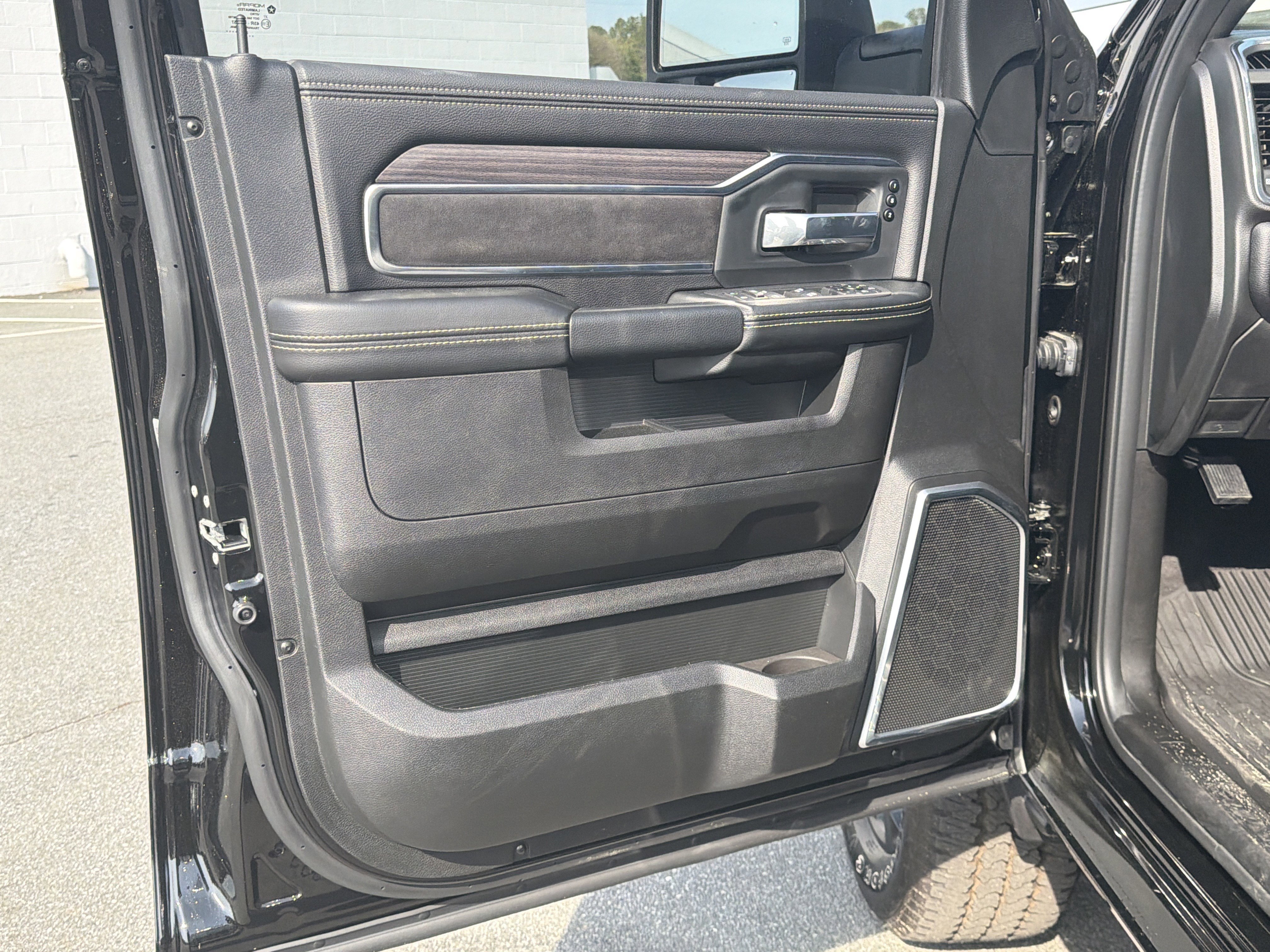 2026 RAM 2500 Laramie - Photo 12