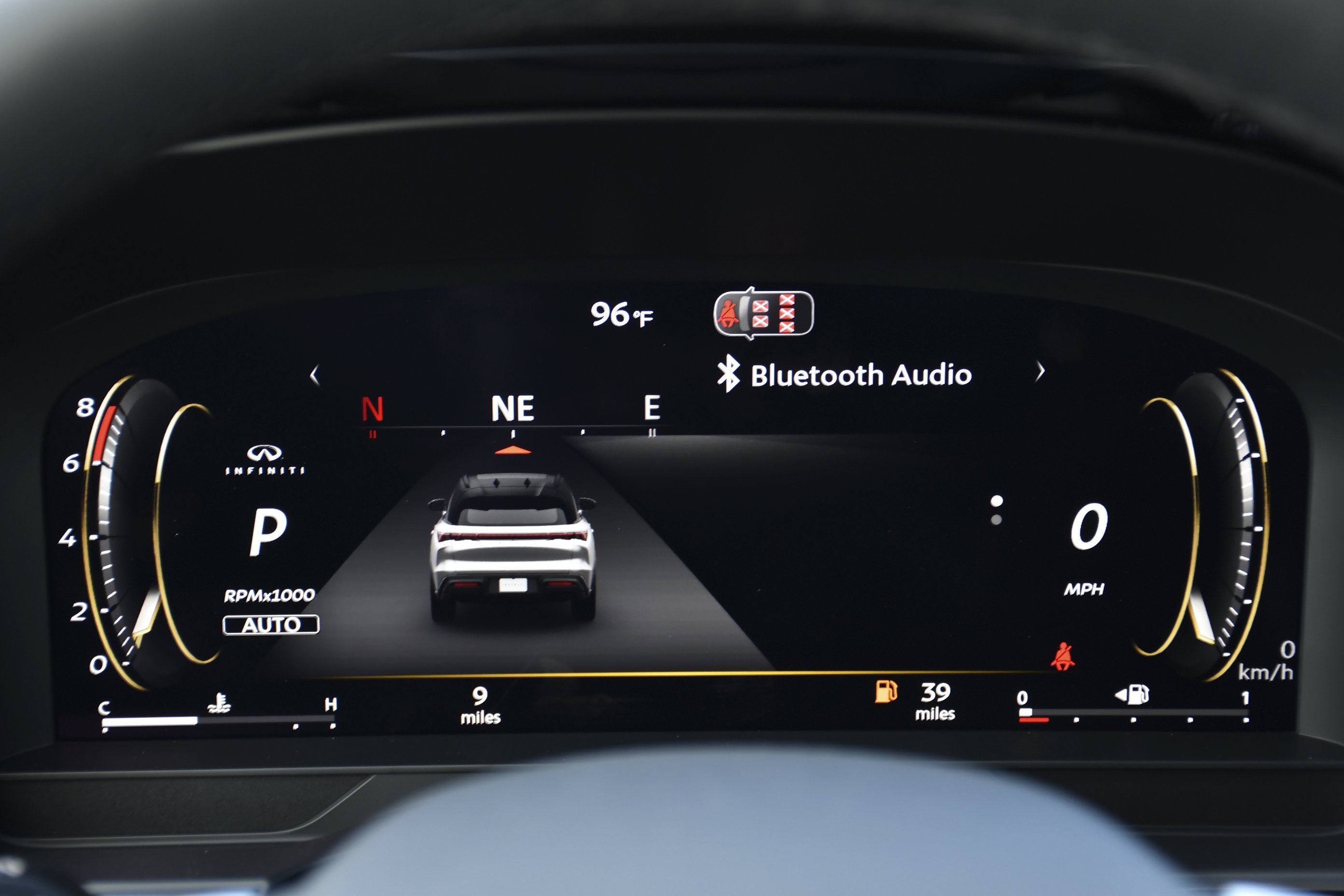 New 2027 GRAPHITE SHADOW INFINITI Luxe AWD image 10