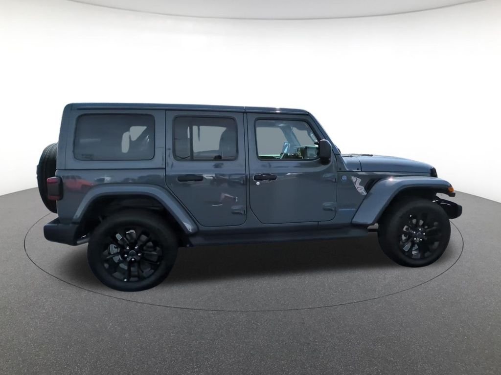 Used 2025 Gray Jeep Sahara 4xe image 5