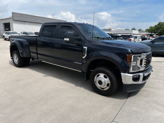 2022 Ford F-350 Lariat 4x4 Crew Cab 8' Box DRW's photo