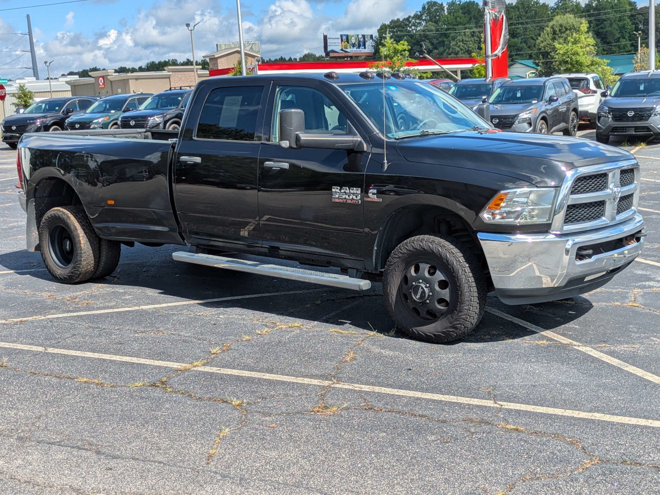 Used 2017 Black Ram Tradesman image 1