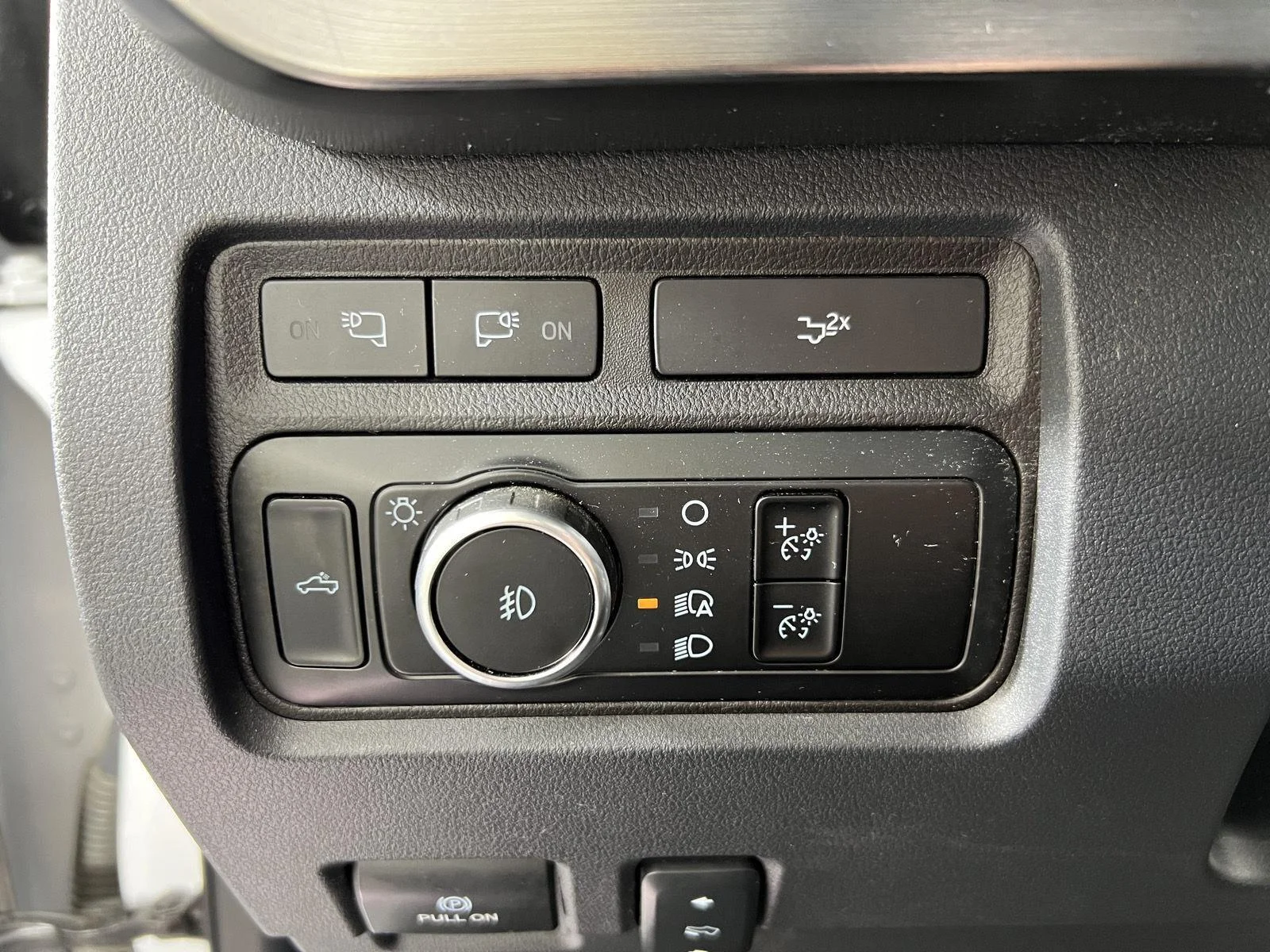 Used 2024 Oxford White Ford Lariat image 20