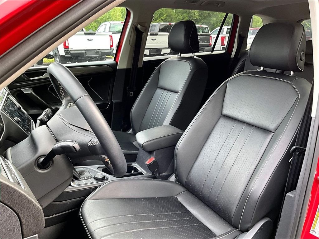 Used 2023 Red Metallic Volkswagen 2.0T SE image 10