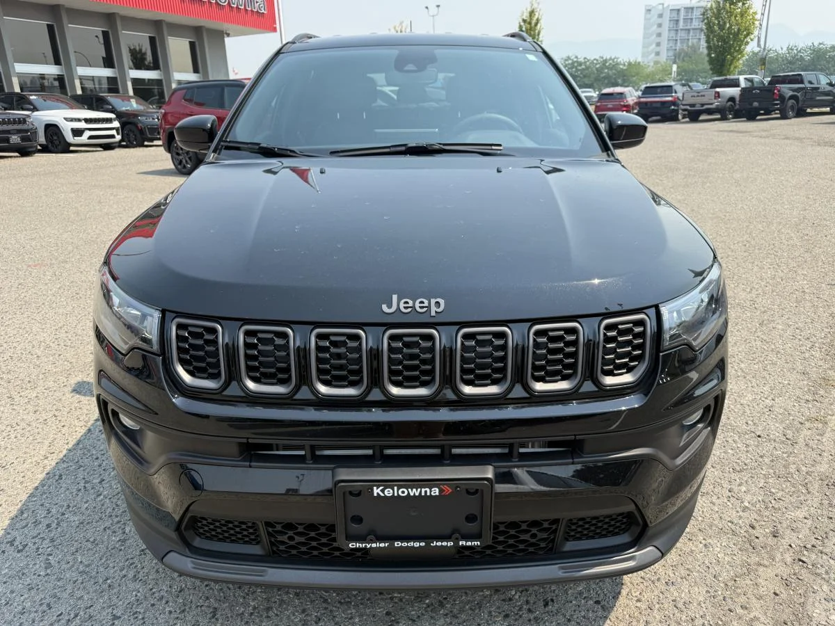 Used 2025 Black Jeep High Altitude image 2