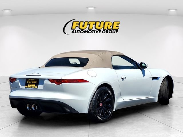 Used 2016  Jaguar Base image 4