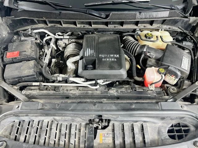 Used 2020 Black Chevrolet RST image 27