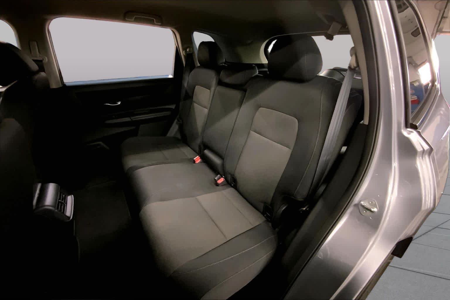 Used 2024 Lunar Silver Metallic Honda LX image 21
