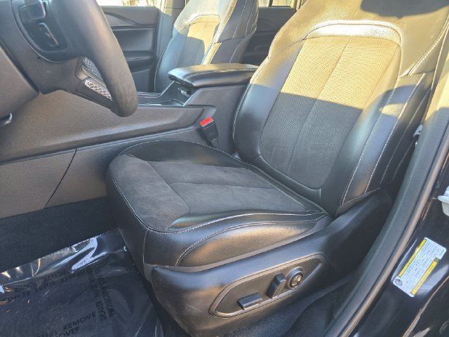 Certified Used 2024 Diamond Black Crystal Pearlcoat Jeep Altitude X image 6