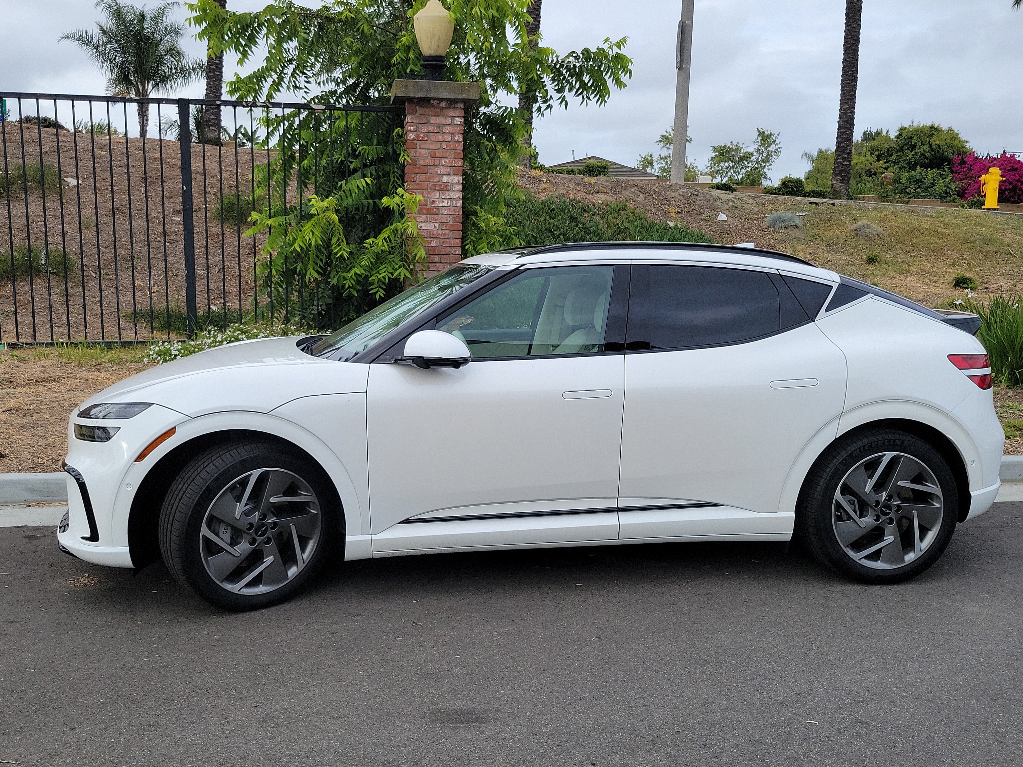 Certified Used 2026 Uyuni White Genesis Advanced 20 image 2