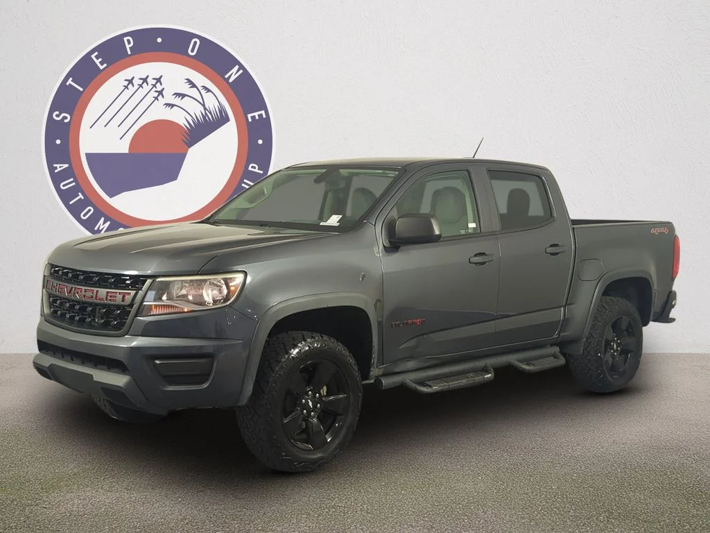 Used 2016 Gray Chevrolet Work Truck image 1