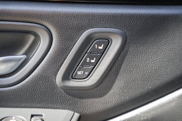 Used 2025 Sonic Gray Pearl Honda Touring+ image 44