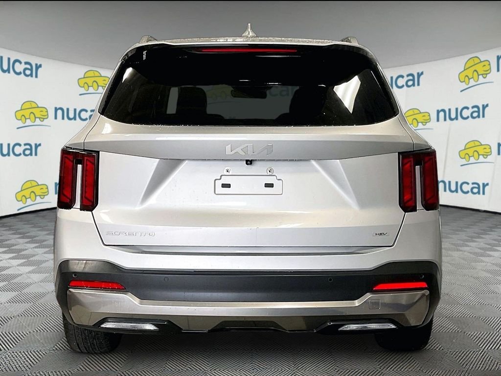 Used 2025 Silver Kia EX image 5