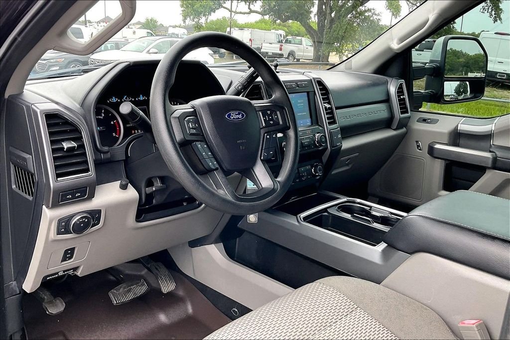 Used 2019 Agate Black Metallic Ford XLT image 14
