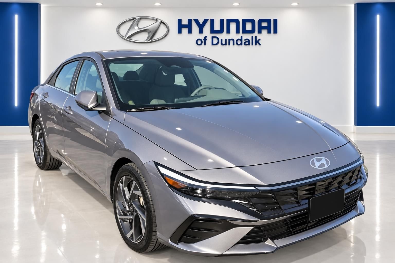 Used 2024 Silver Hyundai SEL image 3