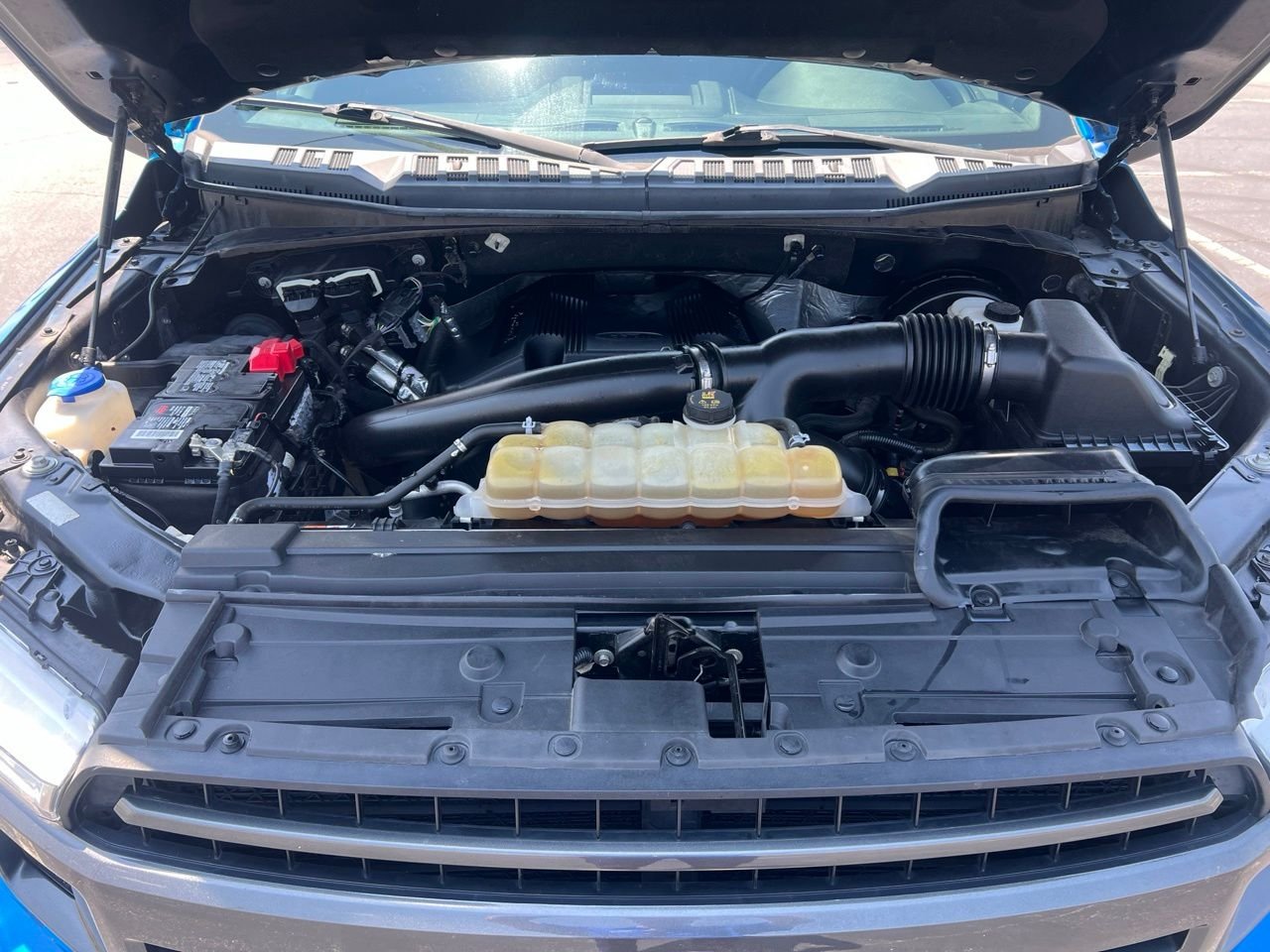Used 2019 Blue Ford XLT image 18