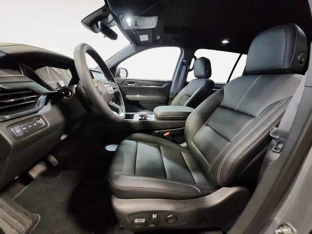 2026 GMC Acadia Elevation - Photo 9