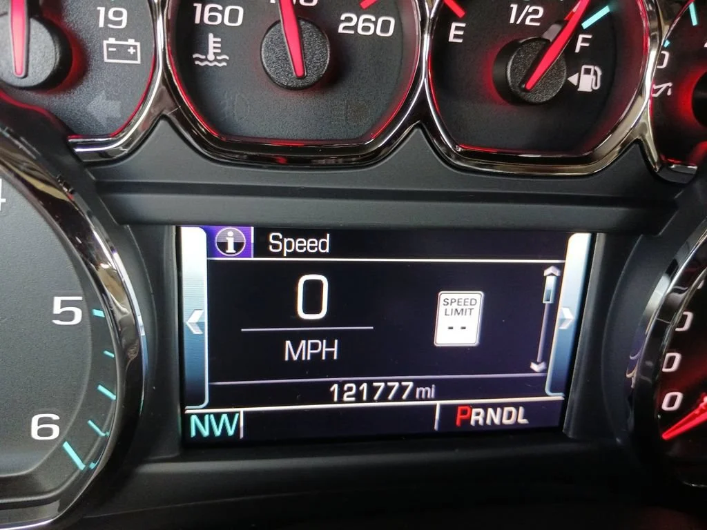 Used 2017 CHAMPAGNE SILVER METALLIC Chevrolet Premier image 20