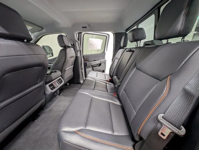 New 2027 Oxford White Ford F-350® Lariat® image 60