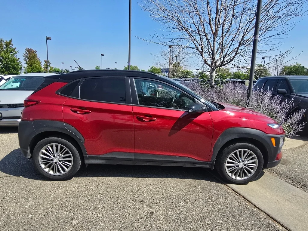 Used 2018 Pulse Red w/Black Roof Hyundai SEL image 6