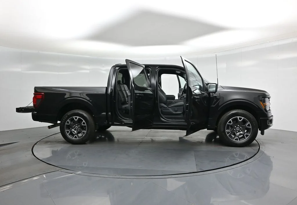 New 2024 Black Ford XLT image 4