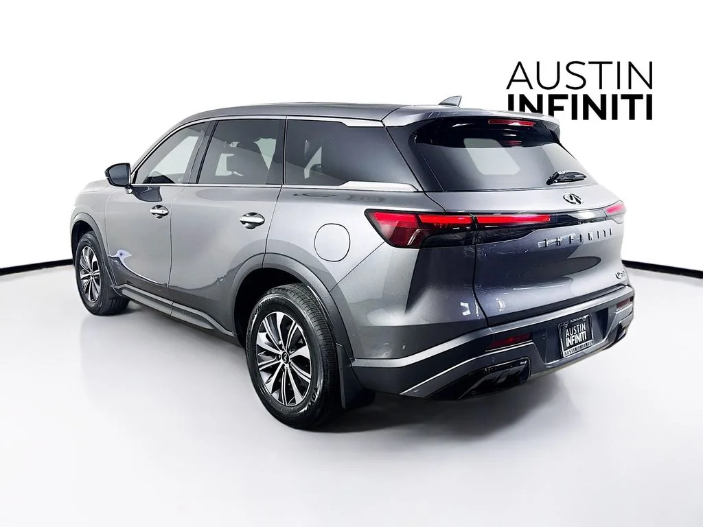 Certified Used 2023 Gray INFINITI PURE image 5