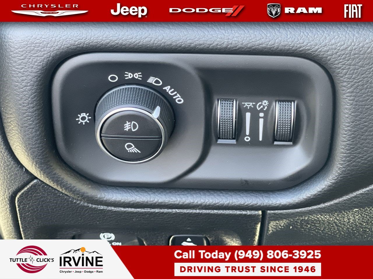New 2026 Serrano-Green Metallic Exterior Paint RAM Laramie image 23