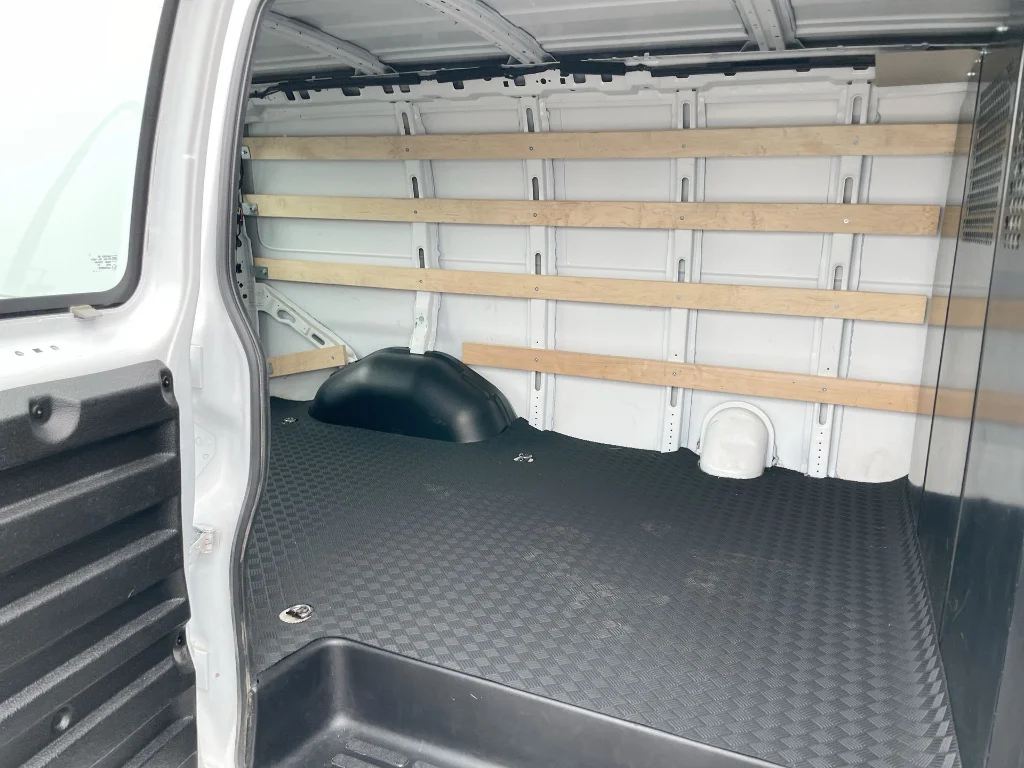 Used 2024 Summit White Chevrolet 2500 image 23