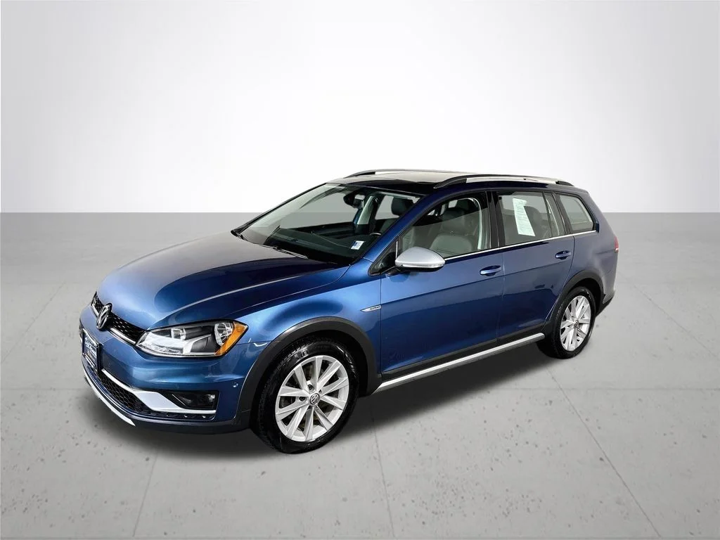 Used 2017 Blue Volkswagen TSI SE image 2
