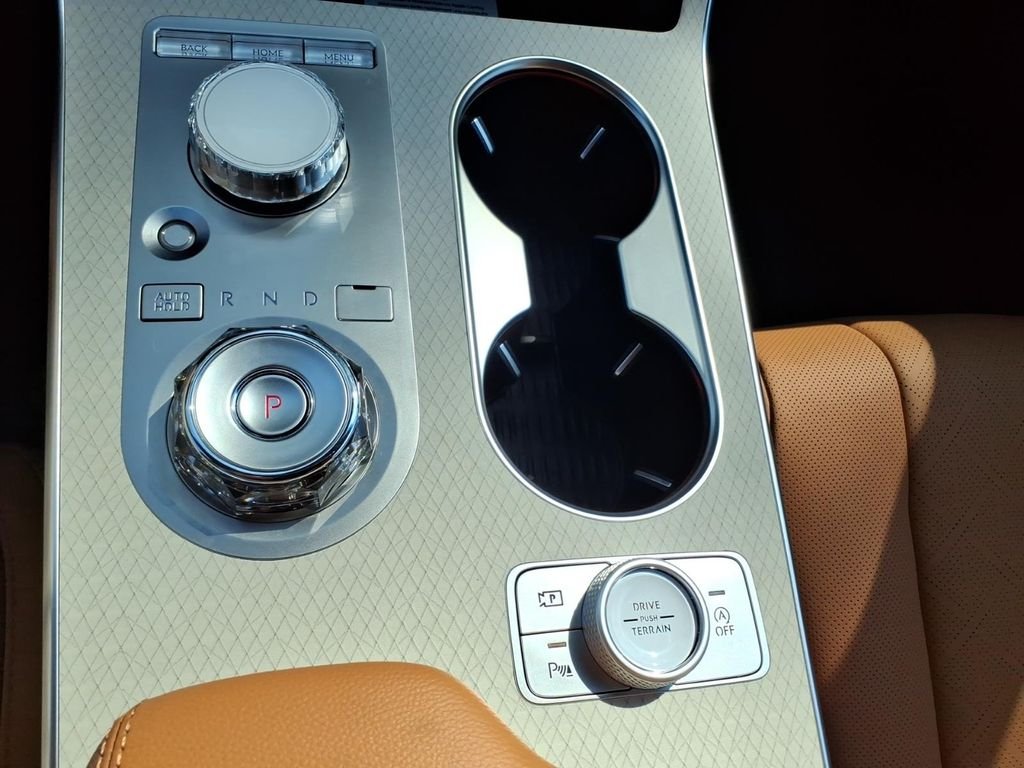 New 2027 White Genesis 2.5T Prestige image 21