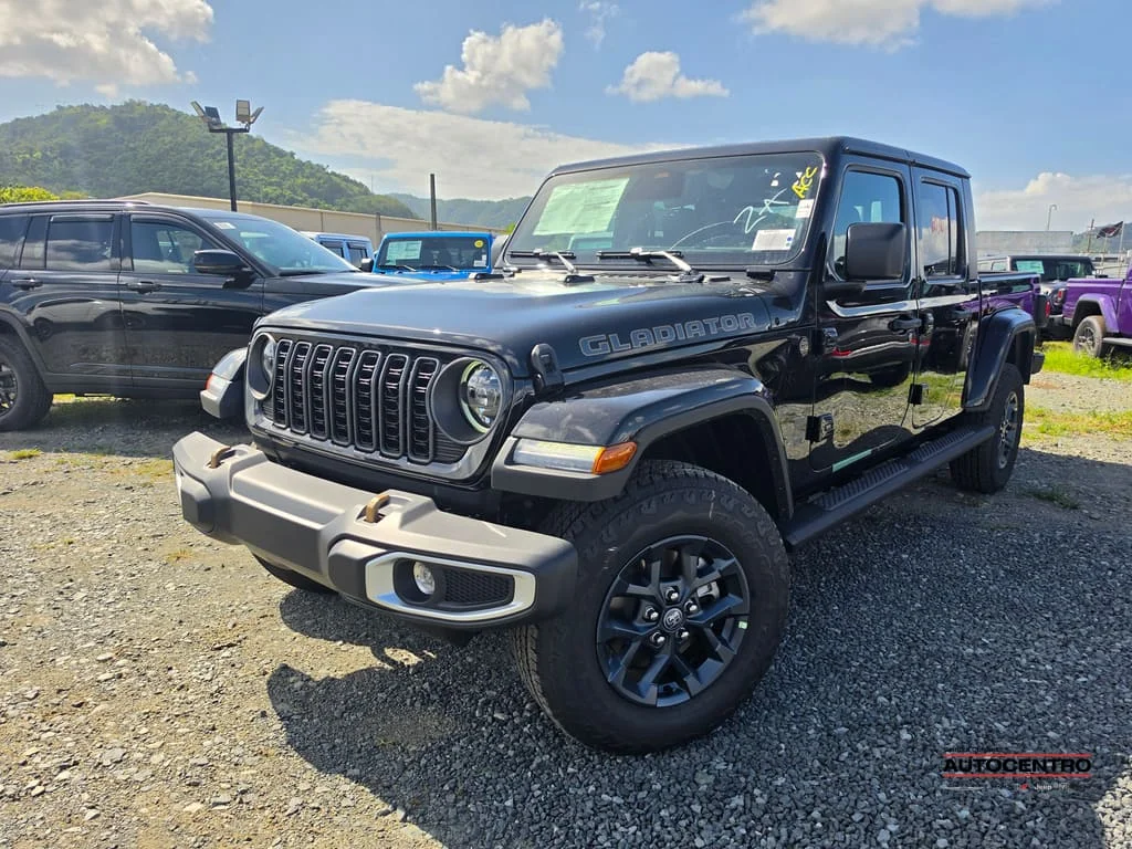 2026 Jeep Gladiator 85th Anniversary Edition Auto's photo