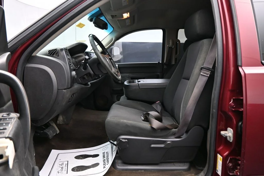 Used 2013 Red Chevrolet LT image 9