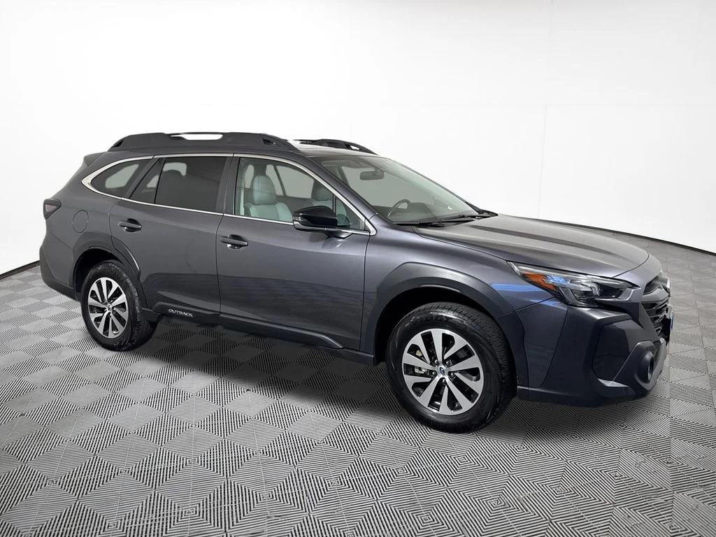 Used 2025 Gray Metallic Subaru Premium image 5