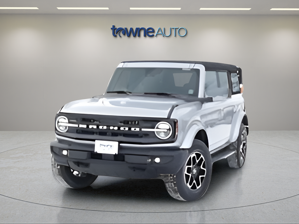 Used 2023 Silver Ford Outer Banks image 9