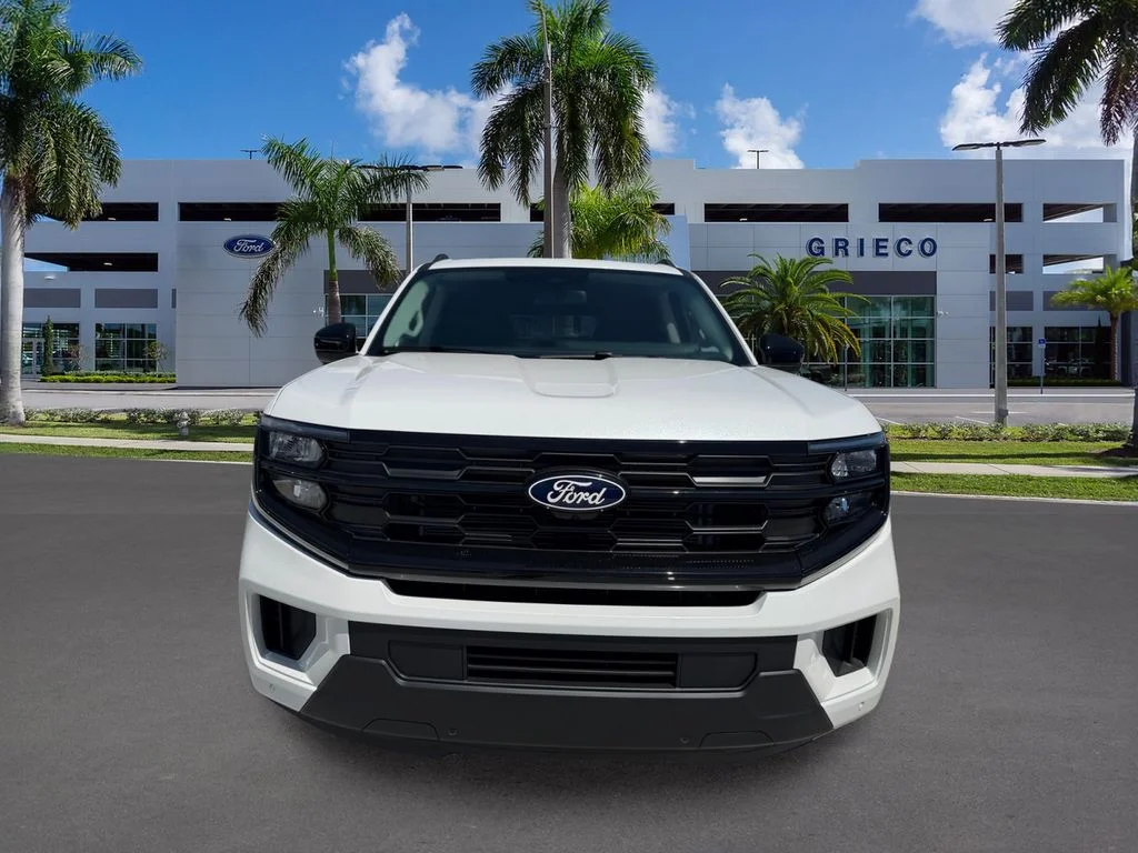 New 2027 Star White Metallic Tri-Coat Ford Active image 2