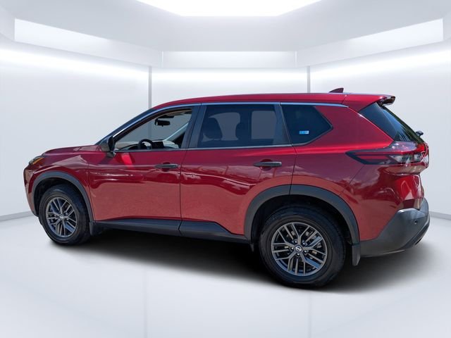 Used 2021 Red Nissan S image 5