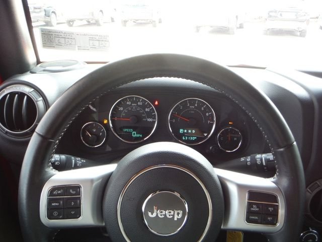 Used 2018 Red Jeep Unlimited Sport image 34