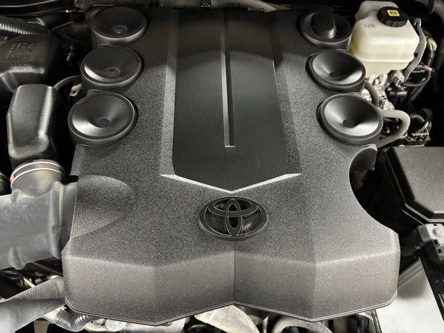 Used 2023 MAGNETIC GRAY MET. Toyota  image 24