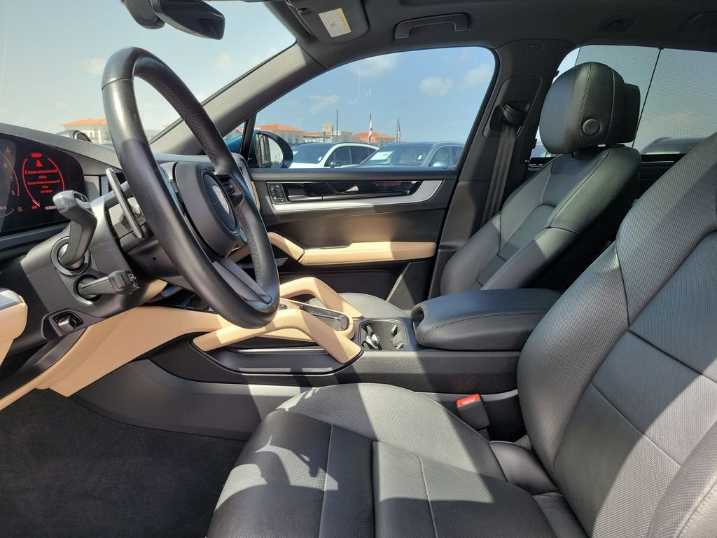 Used 2024 Blue Porsche Base image 24