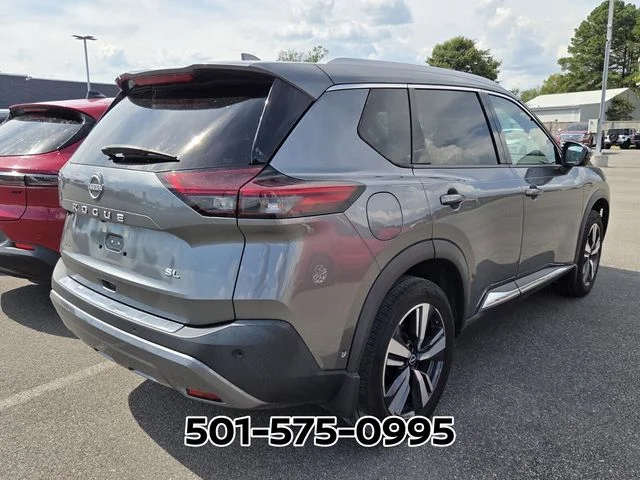 Used 2023 Gray Nissan SL image 4
