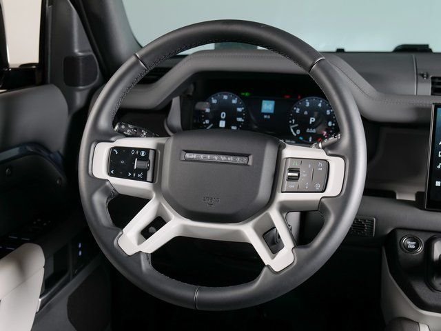 Used 2025 Blue Land Rover S image 14