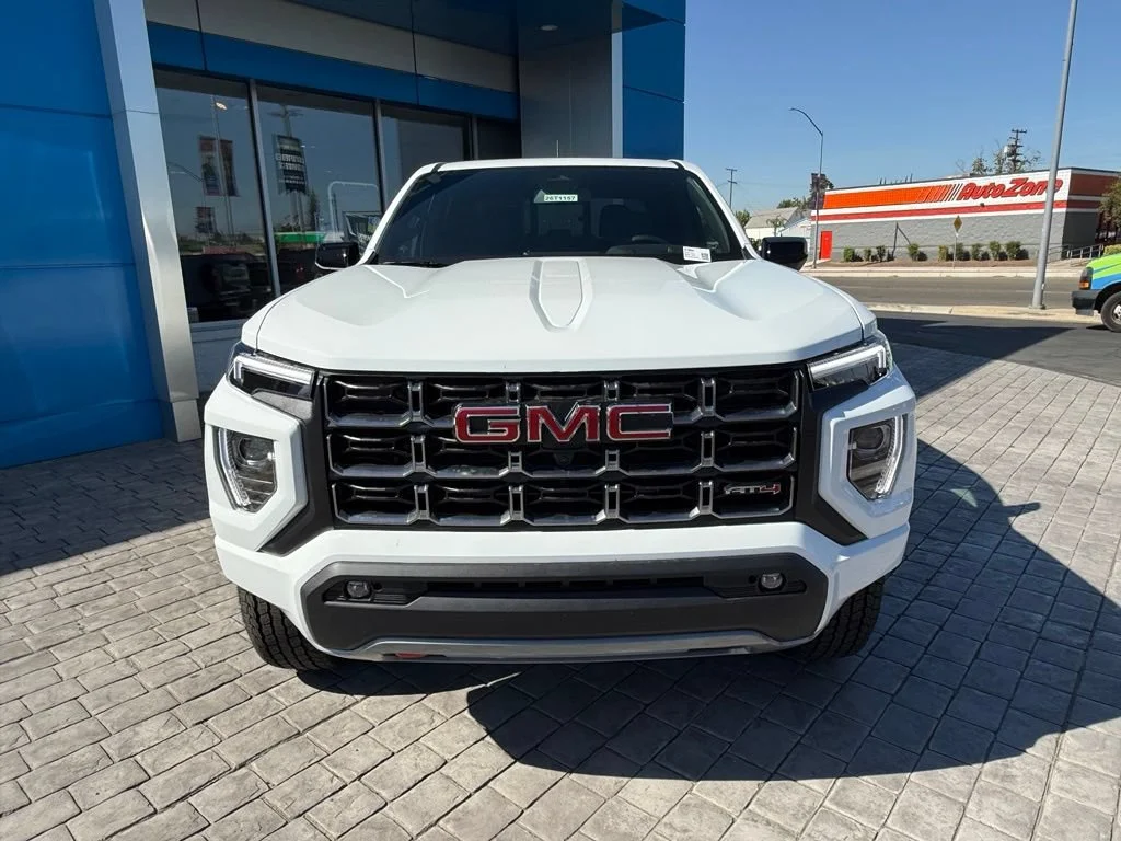 New 2026 Summit White GMC AT4 image 3