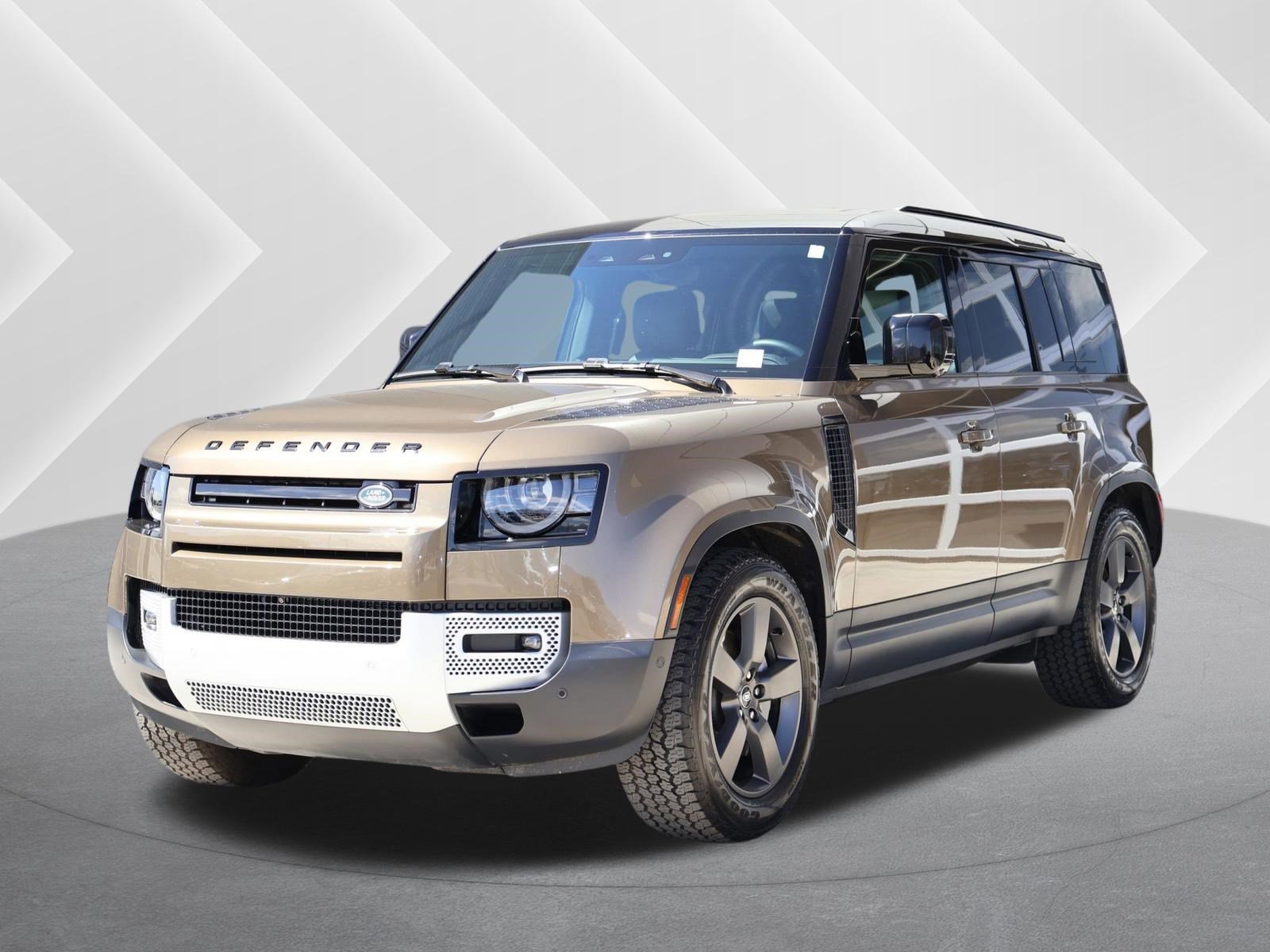 2025 Land Rover Defender 110 S P300's photo