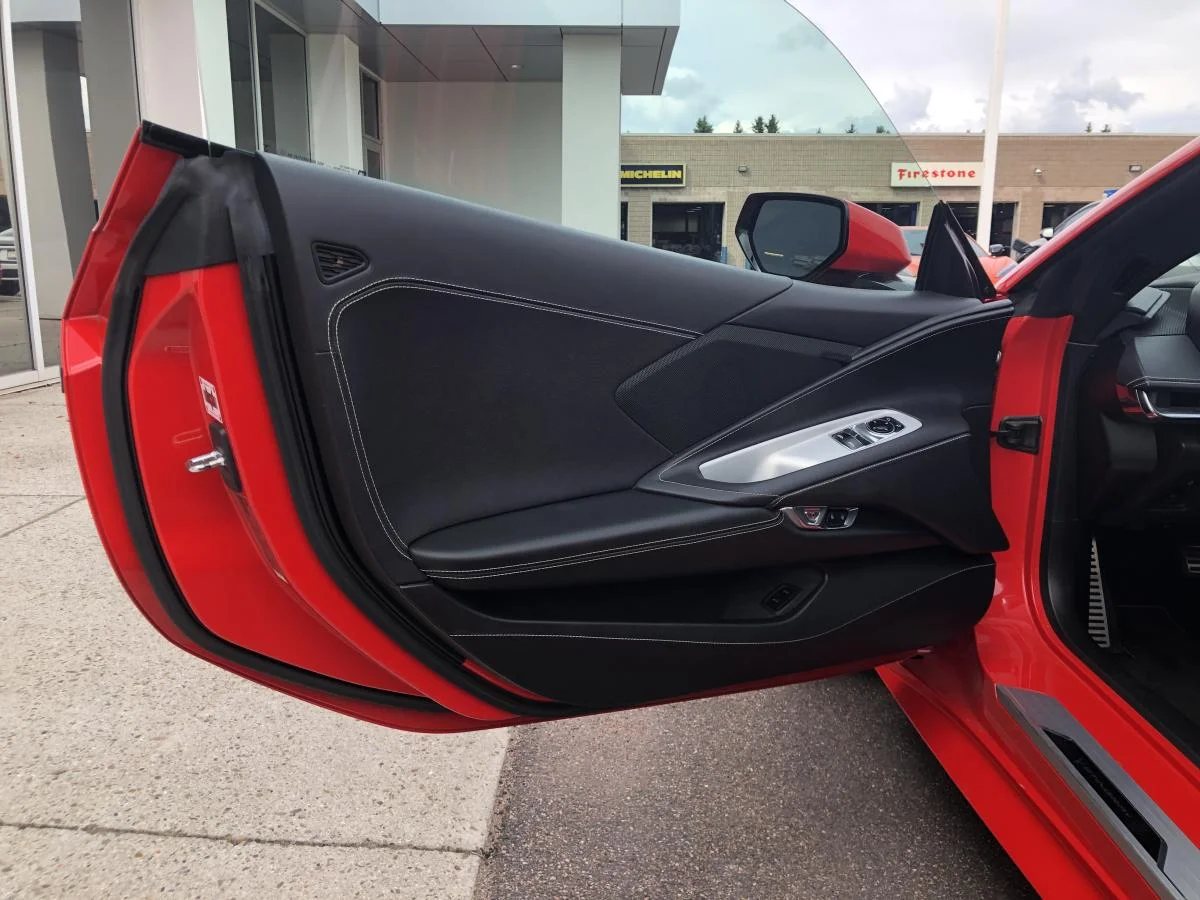 Used 2020 Red Chevrolet 2dr Stingray Cpe w/1LT image 11