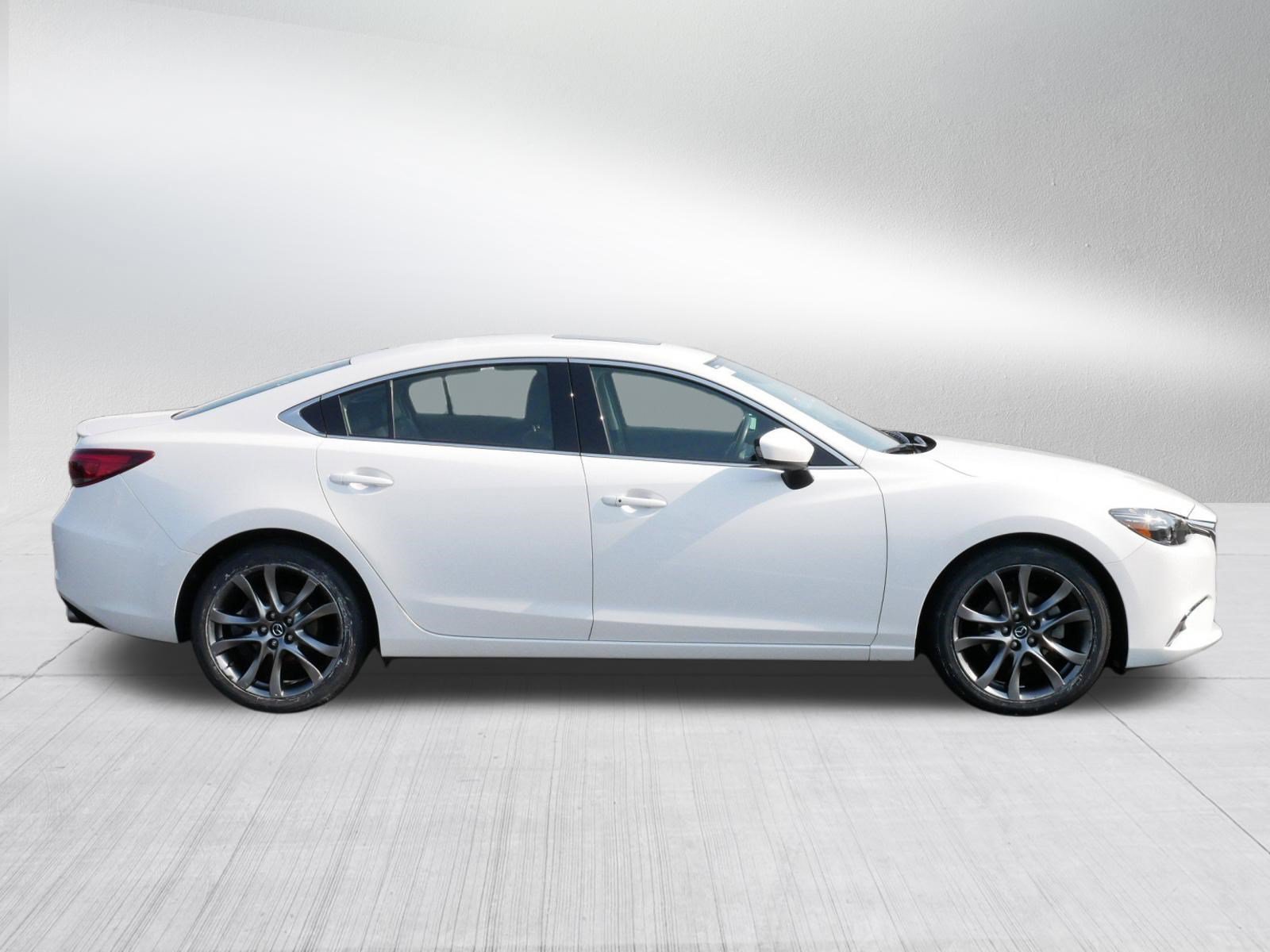 Used 2016 Snowflake White Pearl Mica Mazda i Grand Touring image 8