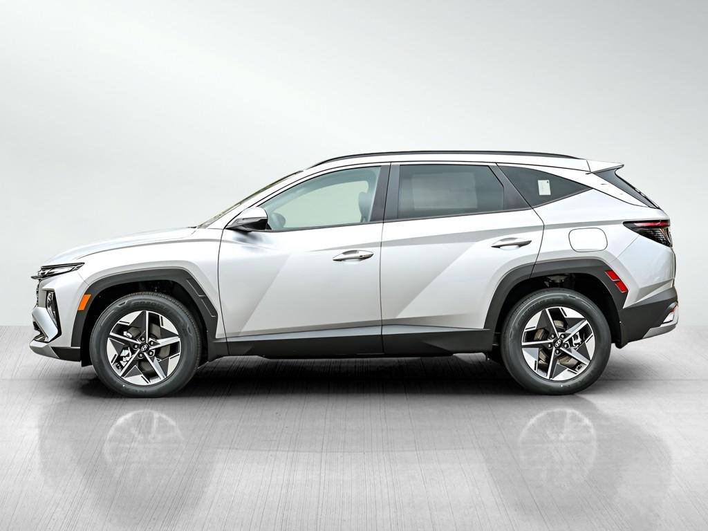 New 2026 Shimmering Silver Hyundai SEL Convenience AWD image 30