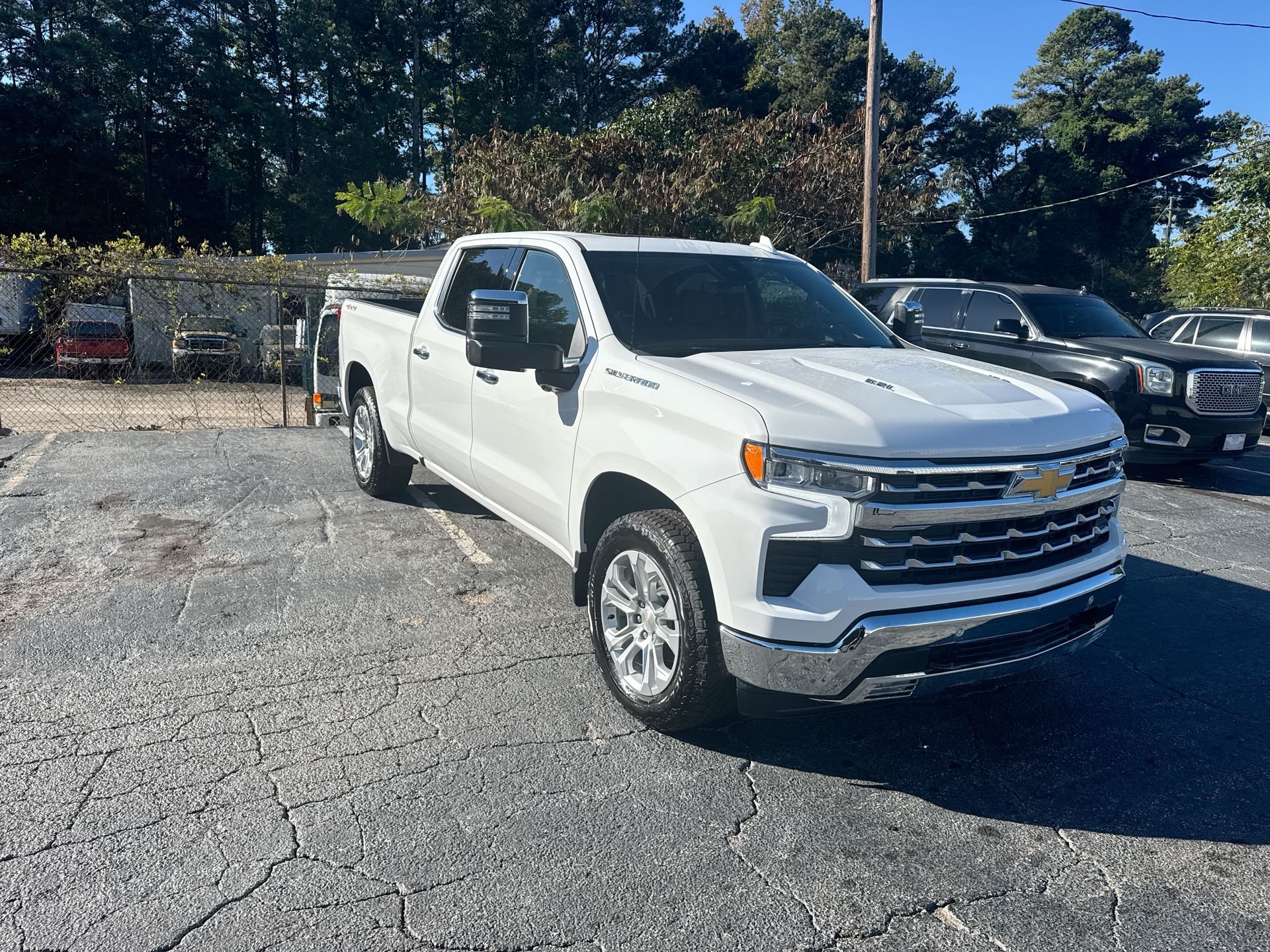 2025 Chevrolet Silverado 1500 LTZ - Photo 38